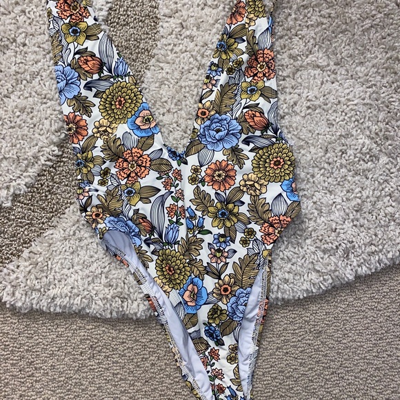Floral One Piece - Picture 2 of 3